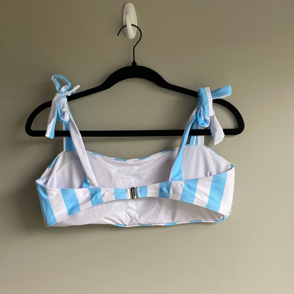Striped bikini top - Picture 3 of 8